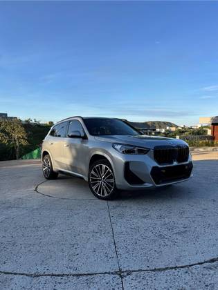 BMW X1 2.0 16V TURBO GASOLINA SDRIVE20I M SPORT STEPTRONIC BMW X1 2.0 16V TURBO GASOLINA SDRIVE20I M SPORT STEPTRONIC